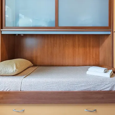 Guesthost - Hollywood Apartment Quartu Sant'Elena