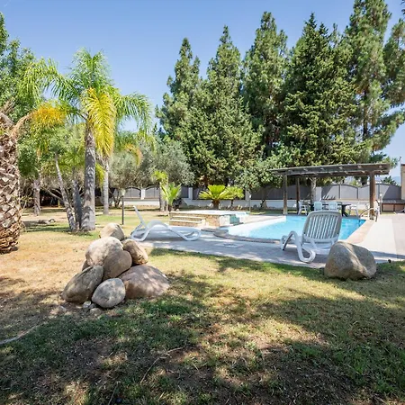 Guesthost - Hollywood Apartamento